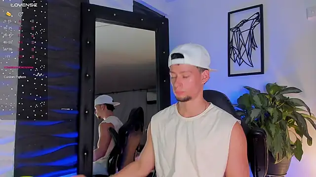 Snapshot of JadeSmiith_ chatting on November 8, 10:08 pm JadeSmiith online show from November 8, 10:08 pm