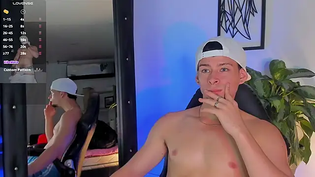 Snapshot of JadeSmiith_ chatting on November 12, 9:36 pm JadeSmiith online show from November 12, 9:36 pm