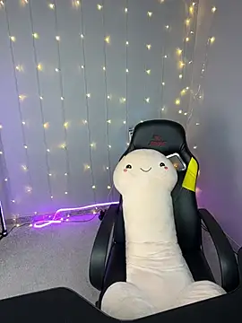 Sara Robinson online show from January 25, 9:15 am