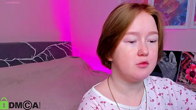 Sara Robinson online show from October 23, 2:22 am