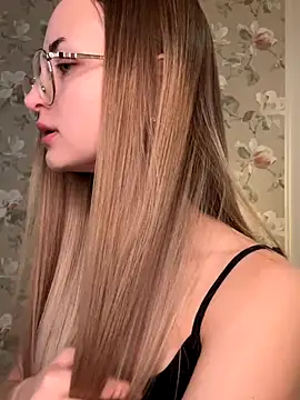 Tiffanyhunt online show from October 10, 7:18 am