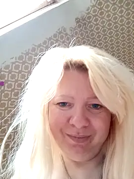 Lauri scherri online show from February 20, 2:50 pm