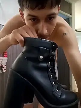 Dangerouspassion777 online show from December 14, 4:20 pm