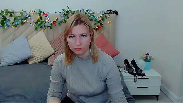 Snapshot of Incredible_Ariela chatting on March 6, 11:06 am Incredible Ariela online show from March 6, 11:06 am