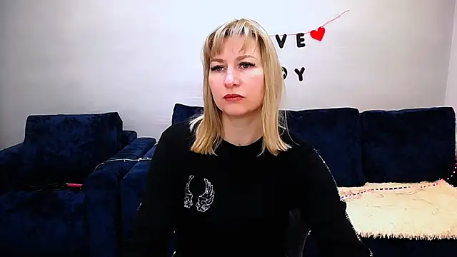 Snapshot of Incredible_Ariela chatting on March 15, 9:59 am Incredible Ariela online show from March 15, 9:59 am