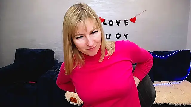 Snapshot of Incredible_Ariela chatting on March 16, 10:41 am Incredible Ariela online show from March 16, 10:41 am