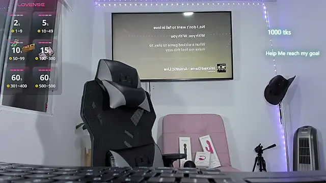 emily palmeer online show from March 5, 11:06 am