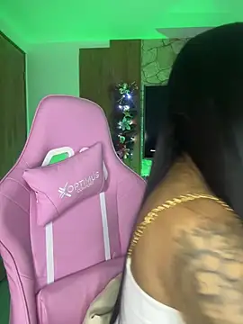 Tamara Roberts1 online show from December 20, 2:08 am