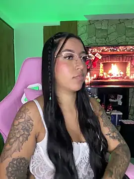 Tamara Roberts1 online show from December 28, 5:23 am