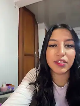 Tamara Roberts1 online show from February 28, 2:42 am