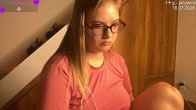 JacyWinslat online show from July 18, 6:56 pm