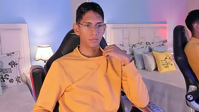 Nick Collins18 online show from October 13, 5:35 pm