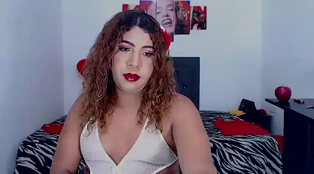 stefidolllatina online show from February 15, 1:31 am