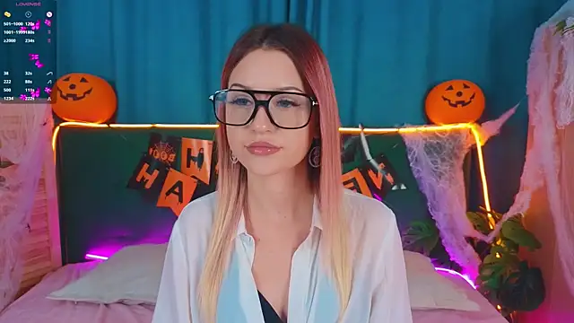 AlinaWalters online show from October 23, 8:18 pm