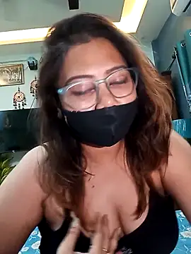 Cute-mona online show from April 14, 10:05 pm