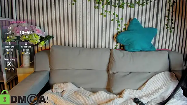 Little Chips online show from December 15, 5:28 pm