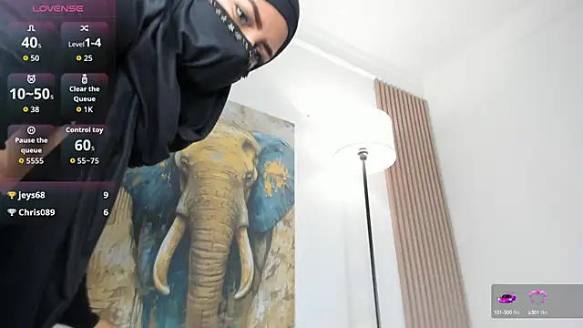 Snapshot of zully_01 chatting on October 15, 11:54 am zully 01 online show from October 15, 11:54 am