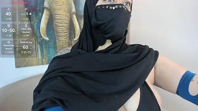 Snapshot of zully_01 chatting on November 4, 9:30 am zully 01 online show from November 4, 9:30 am