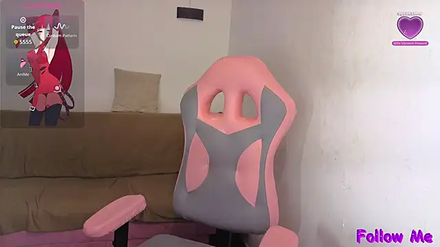 vittorialombardi   online show from December 23, 7:17 am