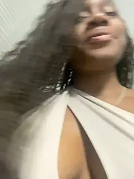 Snapshot of EscorpiLeoncita chatting on October 3, 4:53 am EscorpiLeoncita online show from October 3, 4:53 am