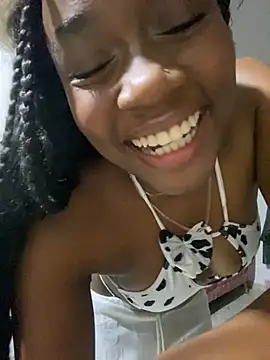 Snapshot of EscorpiLeoncita chatting on February 7, 4:49 am EscorpiLeoncita online show from February 7, 4:49 am