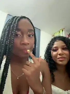 Snapshot of EscorpiLeoncita chatting on February 15, 2:41 am EscorpiLeoncita online show from February 15, 2:41 am