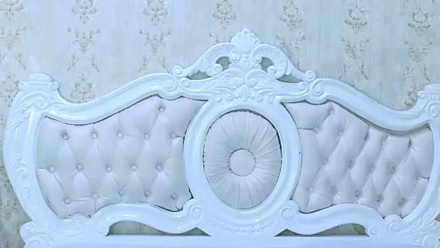 TiaraRosse online show from December 2, 12:21 pm