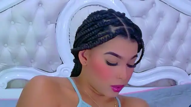 TiaraRosse online show from January 6, 1:04 pm