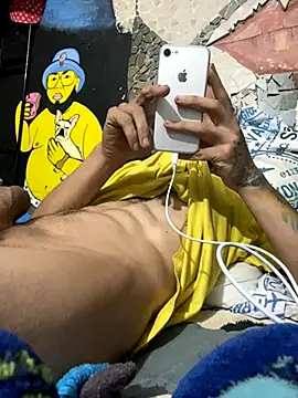 Snapshot of macg96 chatting on November 18, 5:45 am macg96 online show from November 18, 5:45 am