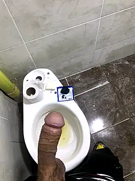 Snapshot of macg96 chatting on December 3, 5:48 am macg96 online show from December 3, 5:48 am