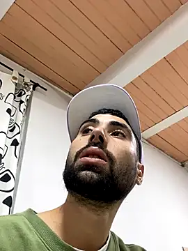 Snapshot of macg96 chatting on December 14, 11:53 pm macg96 online show from December 14, 11:53 pm