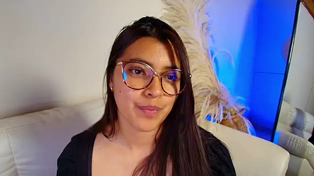 Snapshot of Rebeca_Williams_ chatting on February 6, 5:14 am Rebeca Williams online show from February 6, 5:14 am