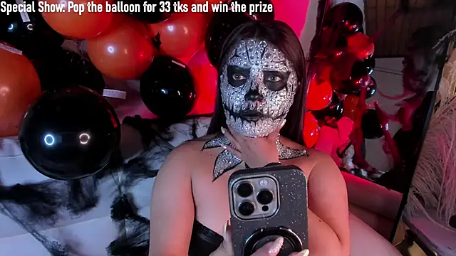 Snapshot of Rebeca_Williams_ chatting on October 31, 11:55 am Rebeca Williams online show from October 31, 11:55 am