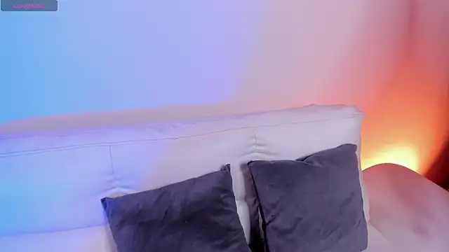 Snapshot of Rebeca_Williams_ chatting on November 18, 2:54 pm Rebeca Williams online show from November 18, 2:54 pm