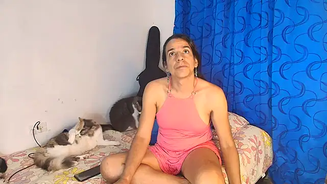 Oh Tique online show from December 4, 2:43 am