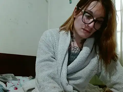 kittenlizz online show from January 6, 10:37 pm