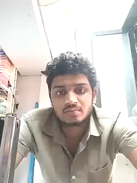 Snapshot of heartless__95 chatting on February 1, 10:48 am heartless 95 online show from February 1, 10:48 am