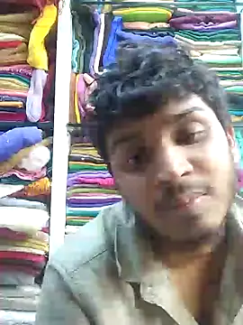 Snapshot of heartless__95 chatting on February 5, 9:36 am heartless 95 online show from February 5, 9:36 am