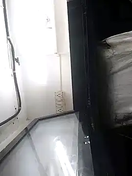 Snapshot of heartless__95 chatting on February 6, 3:20 pm heartless 95 online show from February 6, 3:20 pm