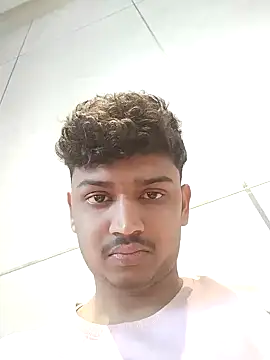 Snapshot of heartless__95 chatting on February 16, 4:53 am heartless 95 online show from February 16, 4:53 am