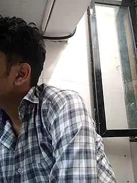 Snapshot of heartless__95 chatting on February 25, 11:41 am heartless 95 online show from February 25, 11:41 am