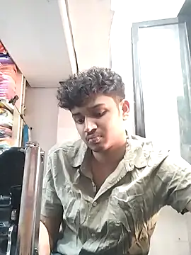 Snapshot of heartless__95 chatting on February 26, 9:53 am heartless 95 online show from February 26, 9:53 am