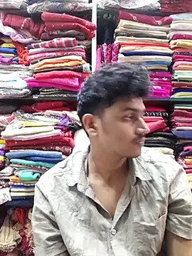 Snapshot of heartless__95 chatting on March 1, 1:51 pm heartless 95 online show from March 1, 1:51 pm