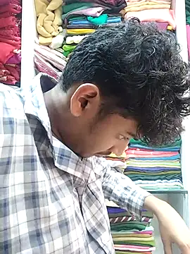 Snapshot of heartless__95 chatting on March 8, 10:43 am heartless 95 online show from March 8, 10:43 am