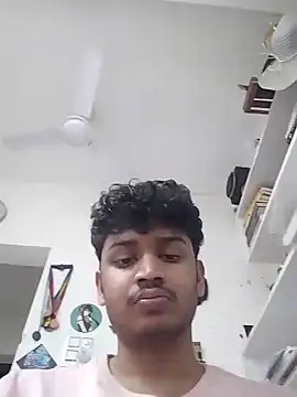 Snapshot of heartless__95 chatting on March 14, 2:08 pm heartless 95 online show from March 14, 2:08 pm