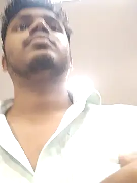 Snapshot of heartless__95 chatting on September 27, 7:46 am heartless 95 online show from September 27, 7:46 am