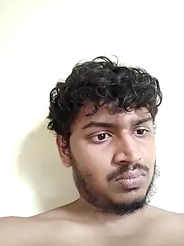 Snapshot of heartless__95 chatting on October 23, 2:44 am heartless 95 online show from October 23, 2:44 am