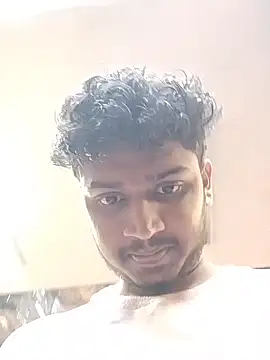 Snapshot of heartless__95 chatting on December 1, 7:13 am heartless 95 online show from December 1, 7:13 am