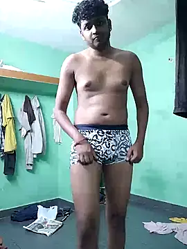 Snapshot of heartless__95 chatting on February 17, 3:25 am heartless 95 online show from February 17, 3:25 am