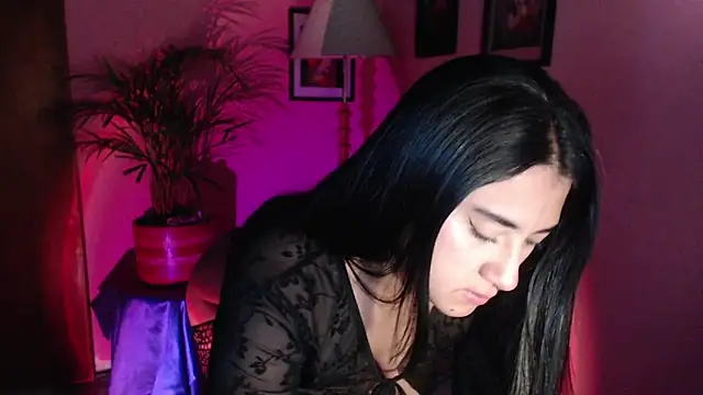 Snapshot of bunnyemilyrose36 chatting on February 8, 7:56 am bunnyemilyrose36 online show from February 8, 7:56 am